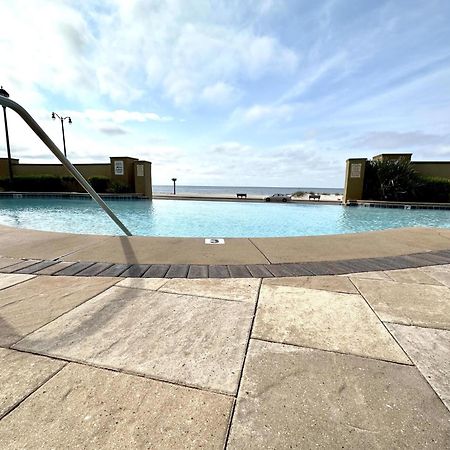 Lovely 22 In Sienna Overlooking The Gulf Gulfport Exterior photo